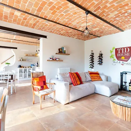 Tid House 3* Motta (Asti)